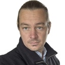 Proč skladovat palivové dřevo v jedné řadě?